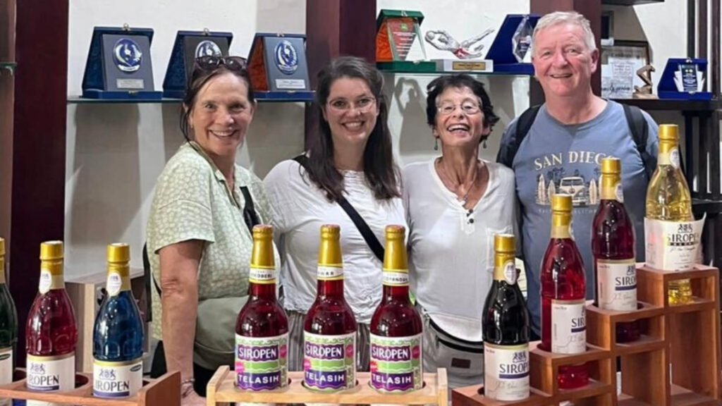 Kunjungan Bersejarah Generasi Ke-5 dan Ke-6 Keluarga Van Drongelen ke Pabrik Siropen